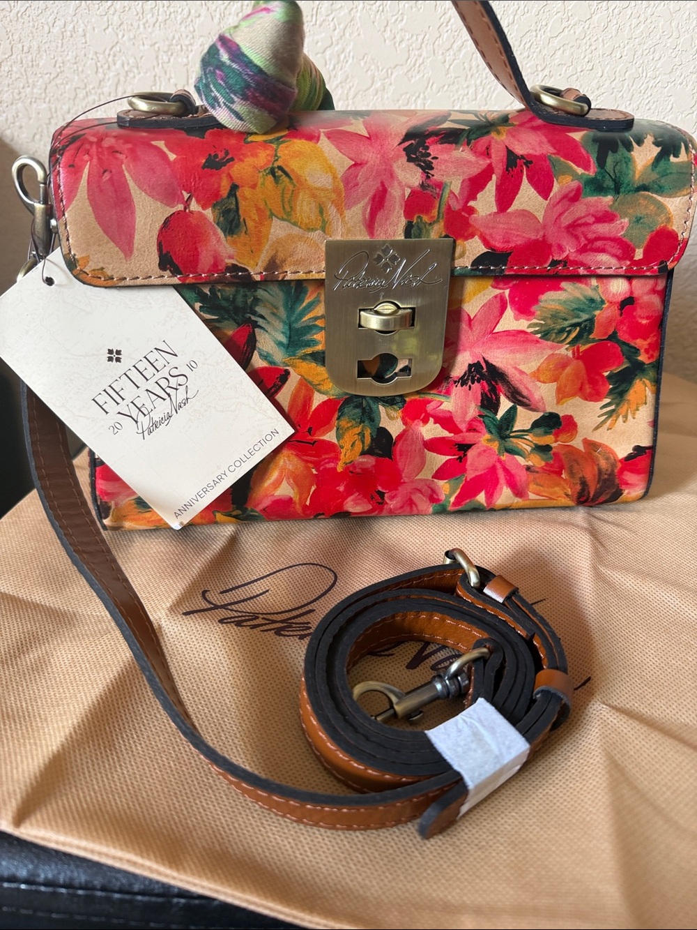 Patricia Nash Multicolor Floral Leather Crossbody with Matching Clutch me - Picture 4 of 12
